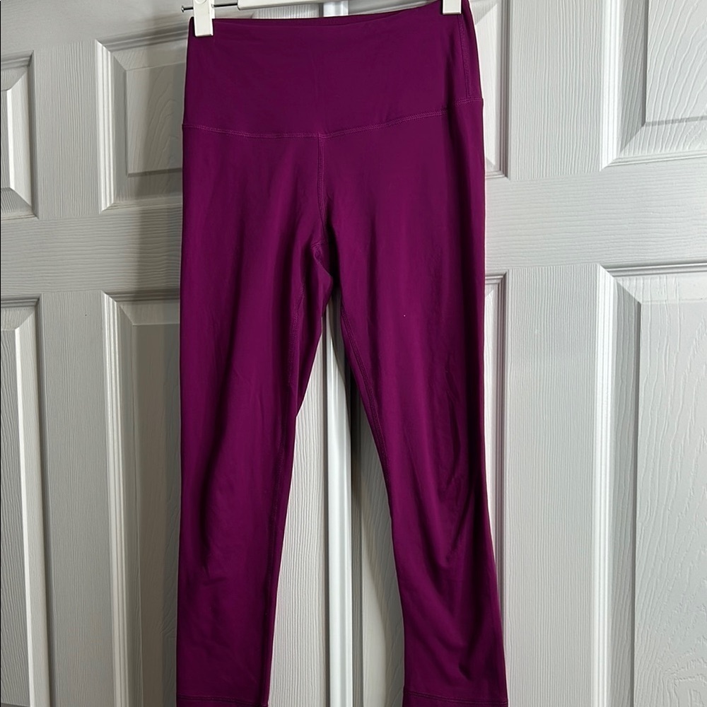 Yogalicious Magenta Activewear Capris Leggings XS